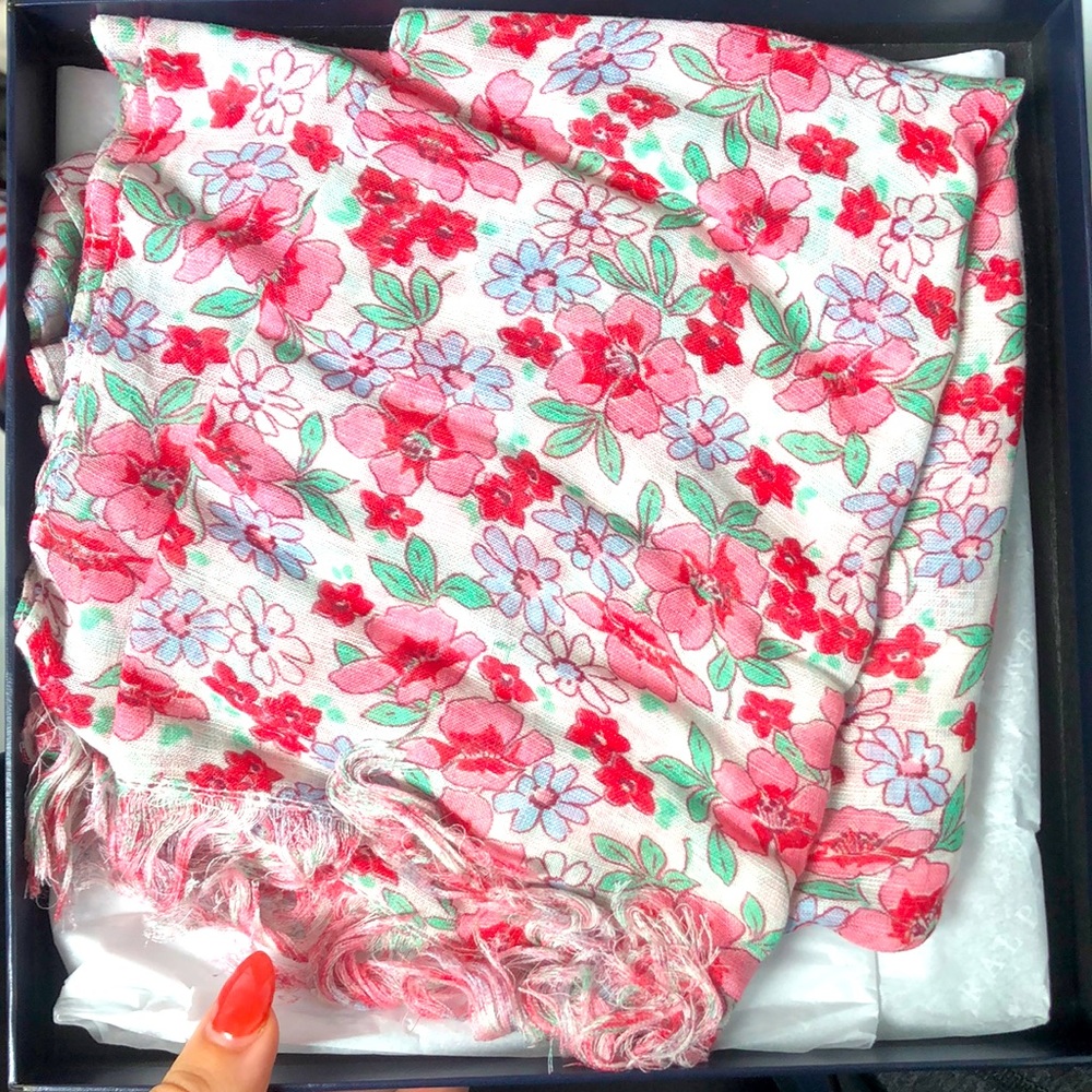 NWT Ralph Lauren scarf